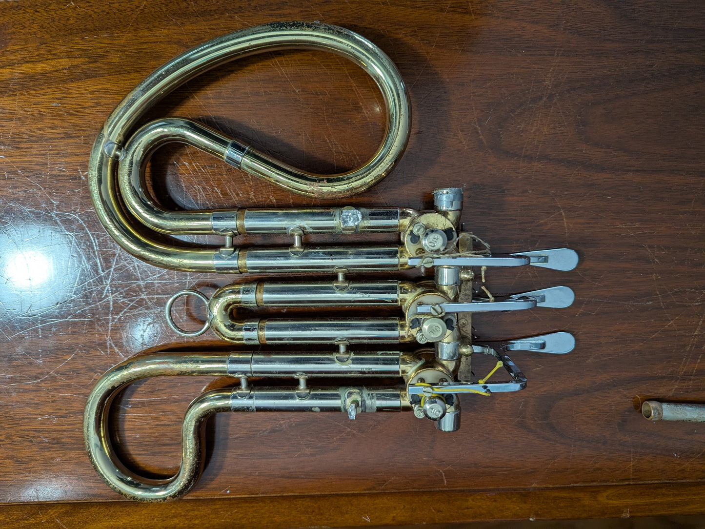 Olds Ambassador Valve Cluster